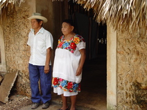 2003/October/Cancun/ChichenItza/To/DSC01274