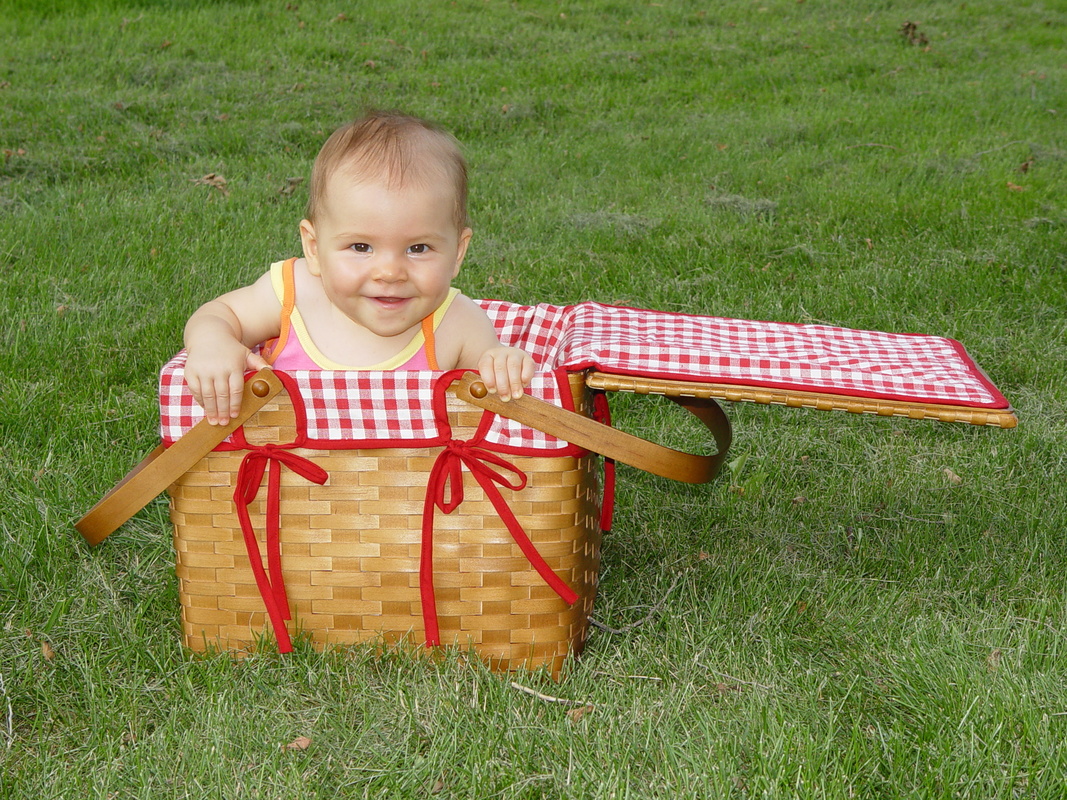 2003/August/Julia-GardenBasket/DSC00936