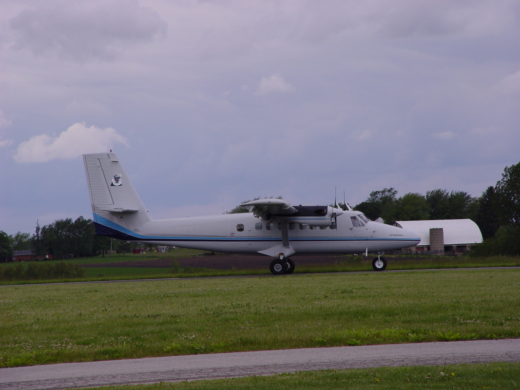 2003/June/SkydiveChicago/DSC00444