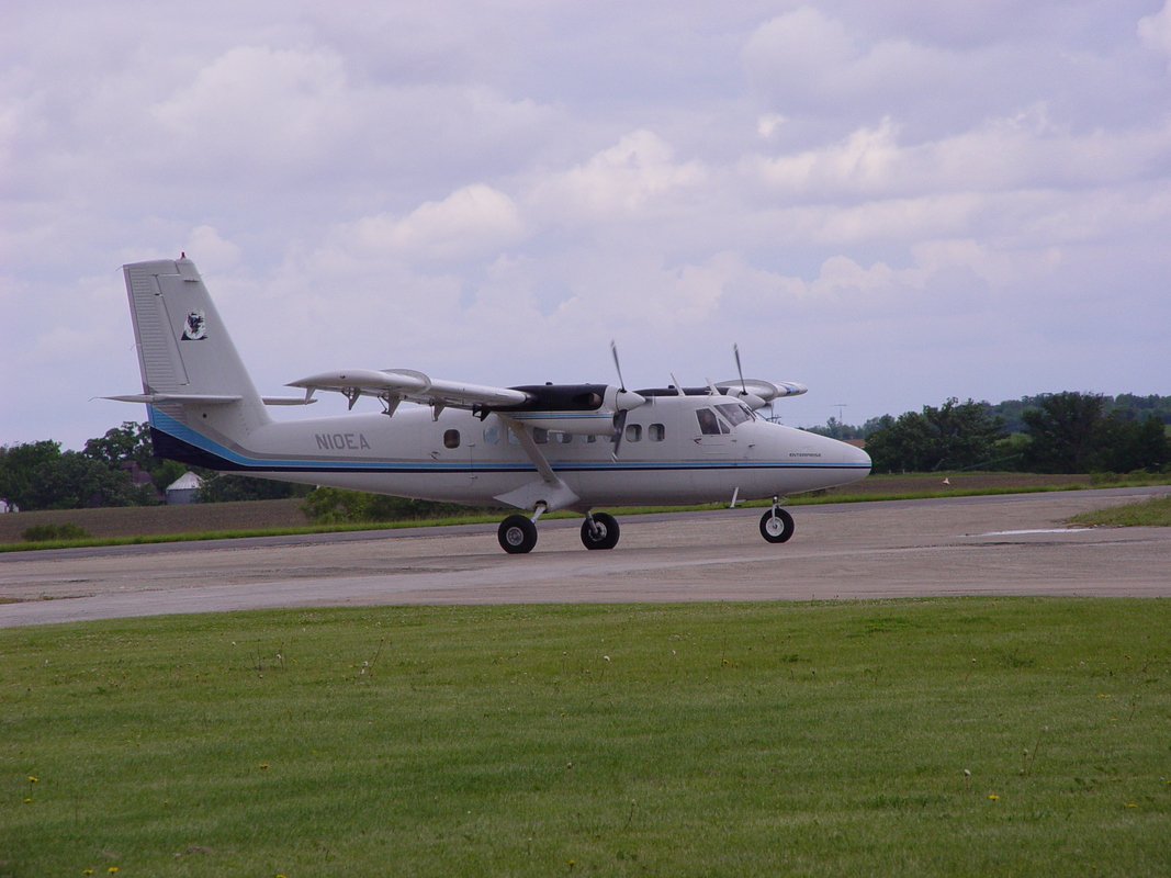 2003/June/SkydiveChicago/DSC00445