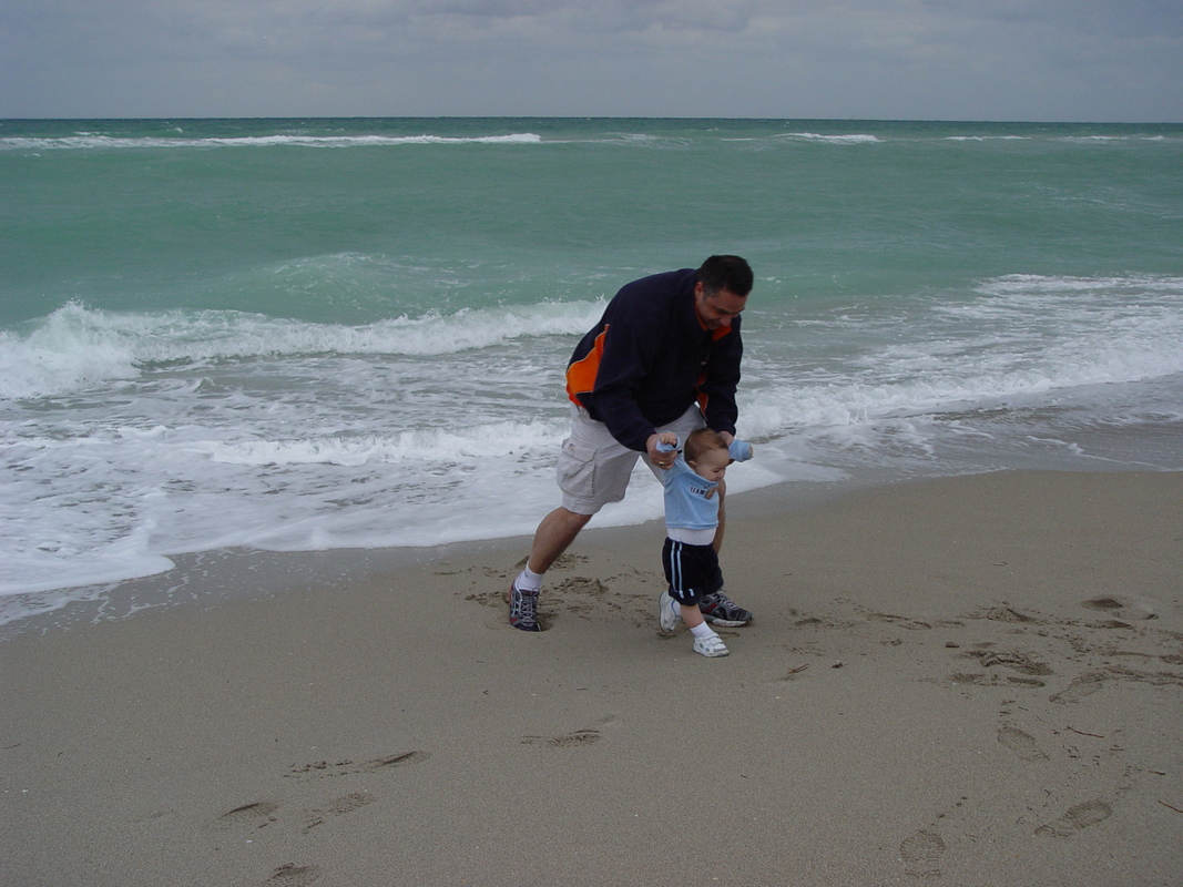 2004/12/Florida/Beach/DSC03385