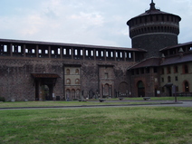 2004/09/Italy/Milan/CastelloSforzesco/DSC02783