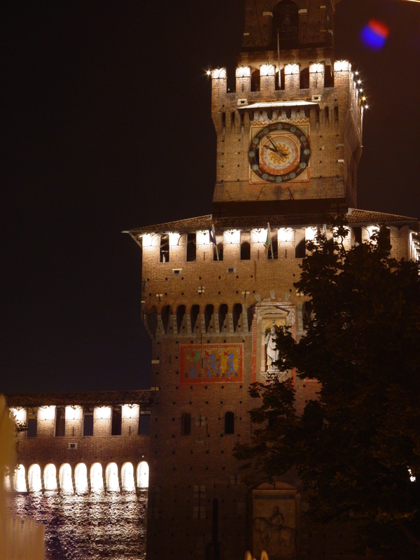 2004/09/Italy/Milan/CastelloSforzesco/DSC02841