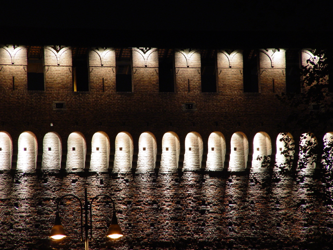 2004/09/Italy/Milan/CastelloSforzesco/DSC02851