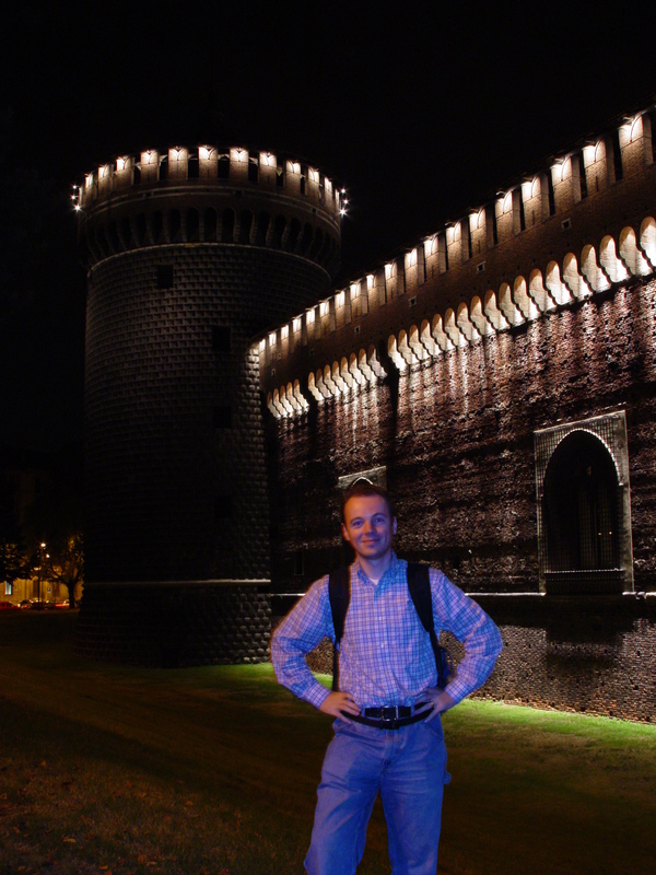 2004/09/Italy/Milan/CastelloSforzesco/DSC02860