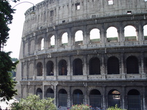 2004/09/Italy/Rome/Coliseum/DSC02926