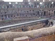 2004/09/Italy/Rome/Coliseum/DSC02931