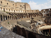 2004/09/Italy/Rome/Coliseum/DSC02933