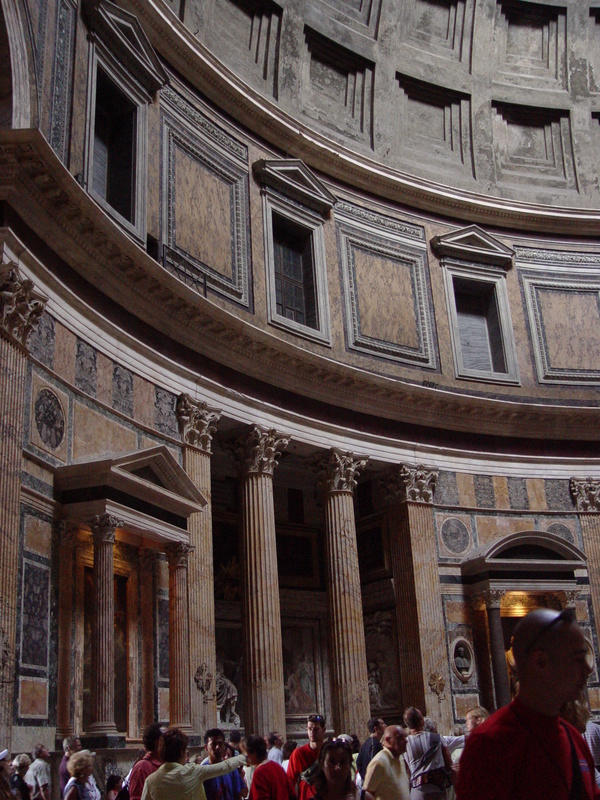 2004/09/Italy/Rome/Pantheon/DSC02968