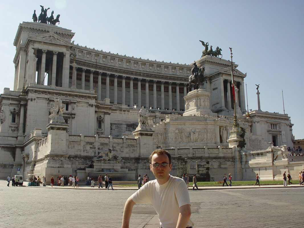 2004/09/Italy/Rome/RomanForum/DSC02902