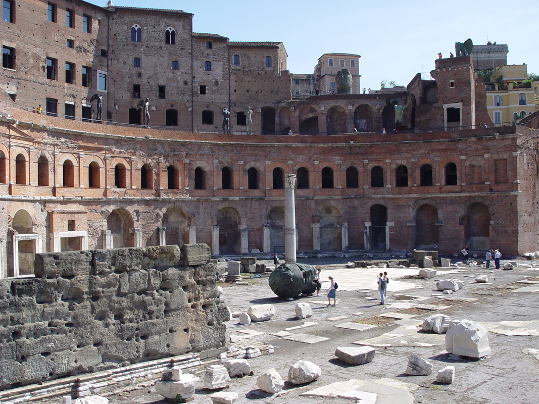 2004/09/Italy/Rome/RomanForum/DSC02903