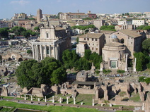 2004/09/Italy/Rome/RomanForum/DSC02955