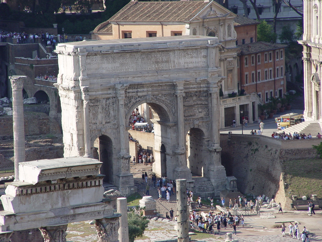 2004/09/Italy/Rome/RomanForum/DSC02959