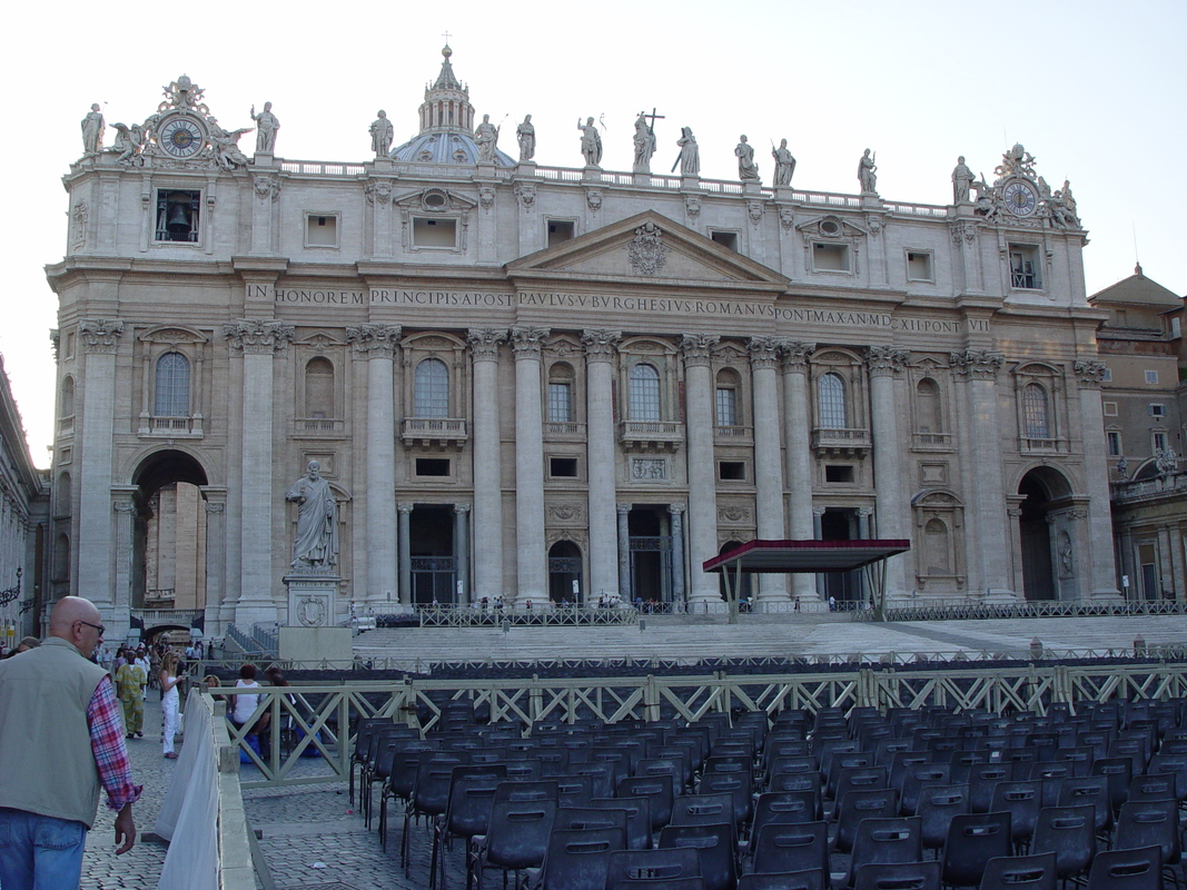 2004/09/Italy/Rome/Vatican/DSC02991