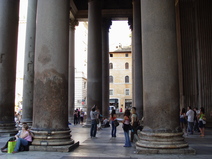 2004/09/Italy/Rome/Pantheon/DSC02970