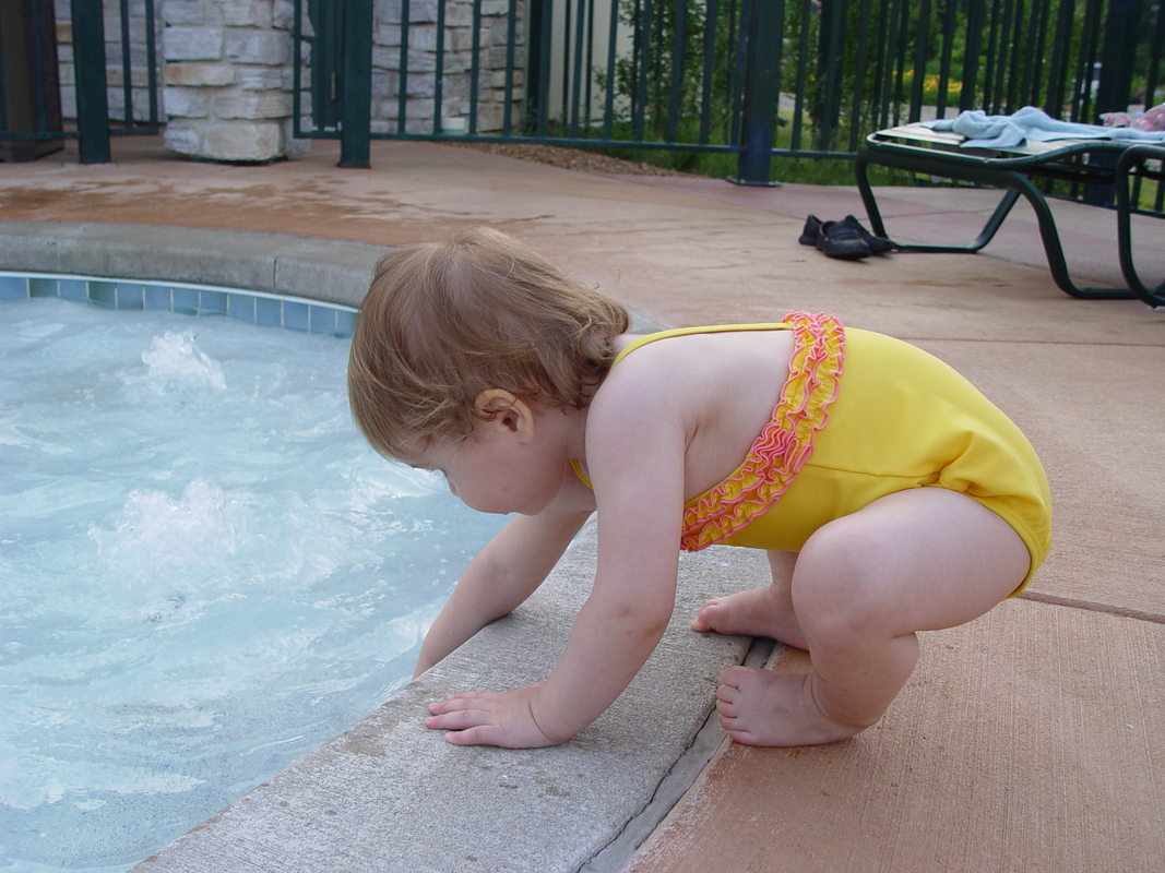 2004/06/LakeGeneva/Pool/DSC02209