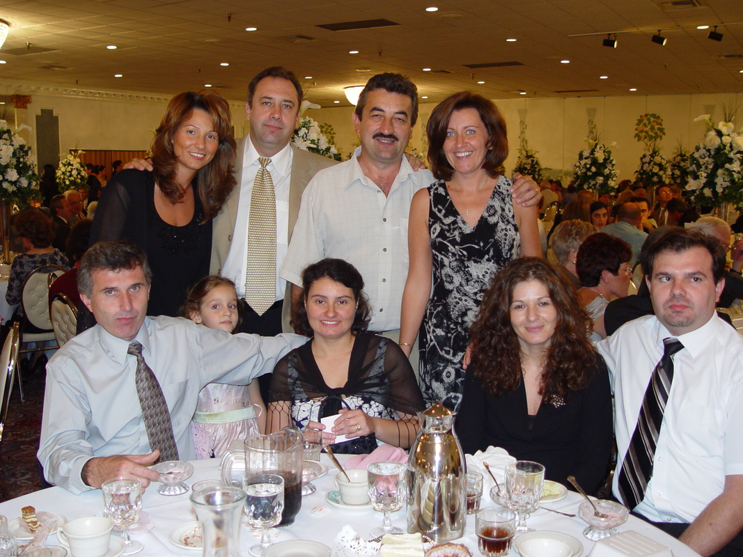 2004/09/Wedding/Gabi/Reception/Tables/DSC03130