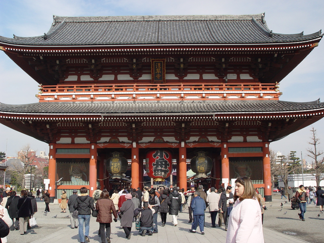 2005/01/Tokyo/Asakusa_Shrine/DSC03452