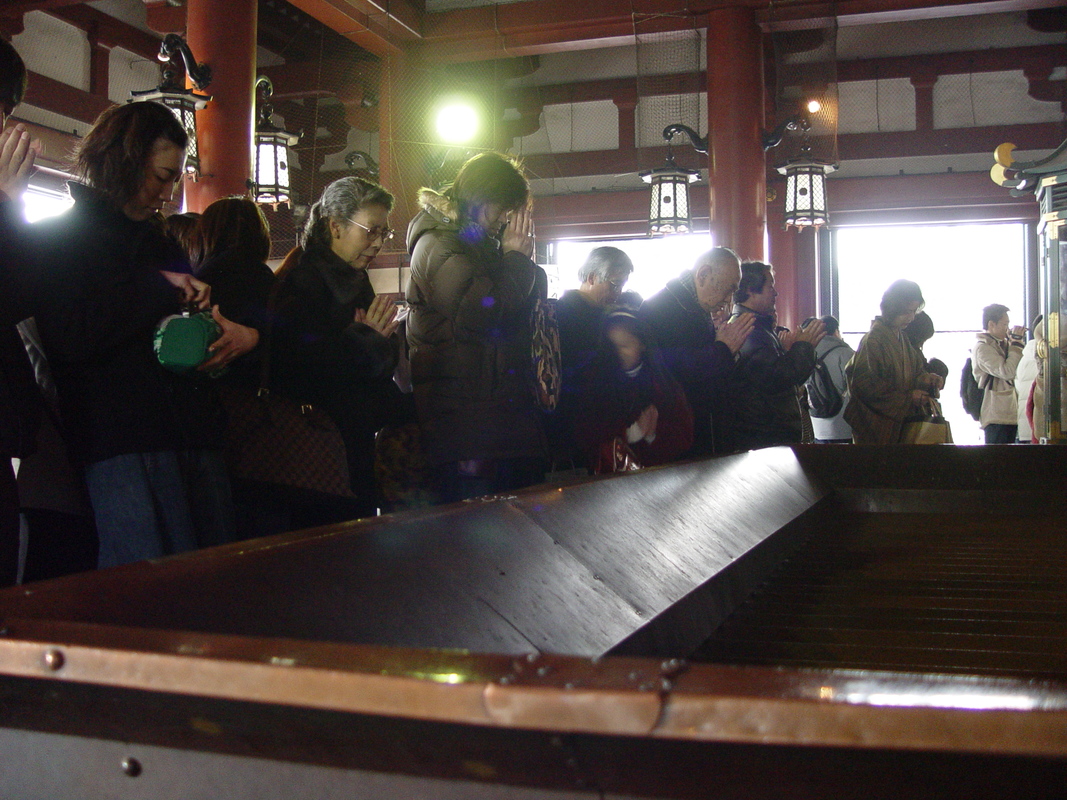 2005/01/Tokyo/Asakusa_Shrine/DSC03473