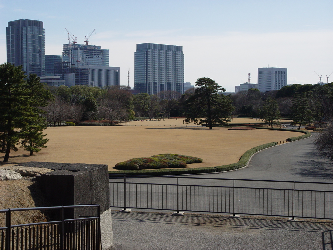 2005/01/Tokyo/ImperialPalaceGardens/DSC03537