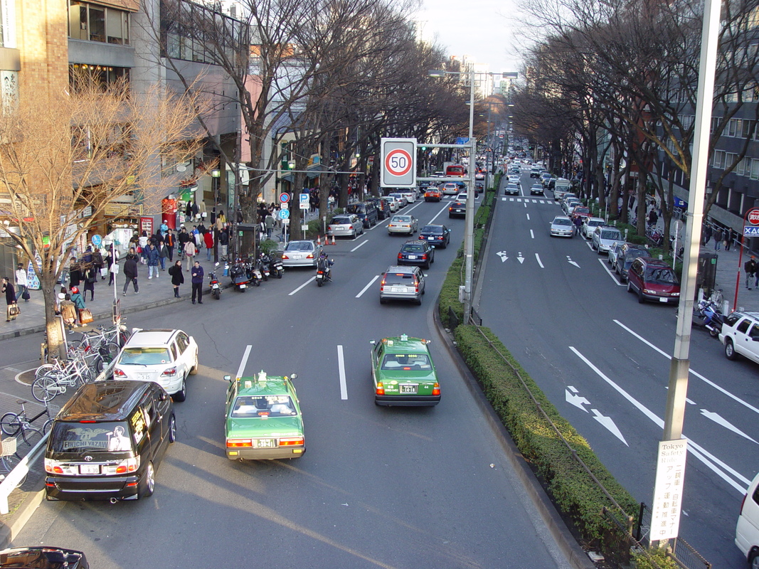 2005/01/Tokyo/Omote-sando_Shopping/DSC03558