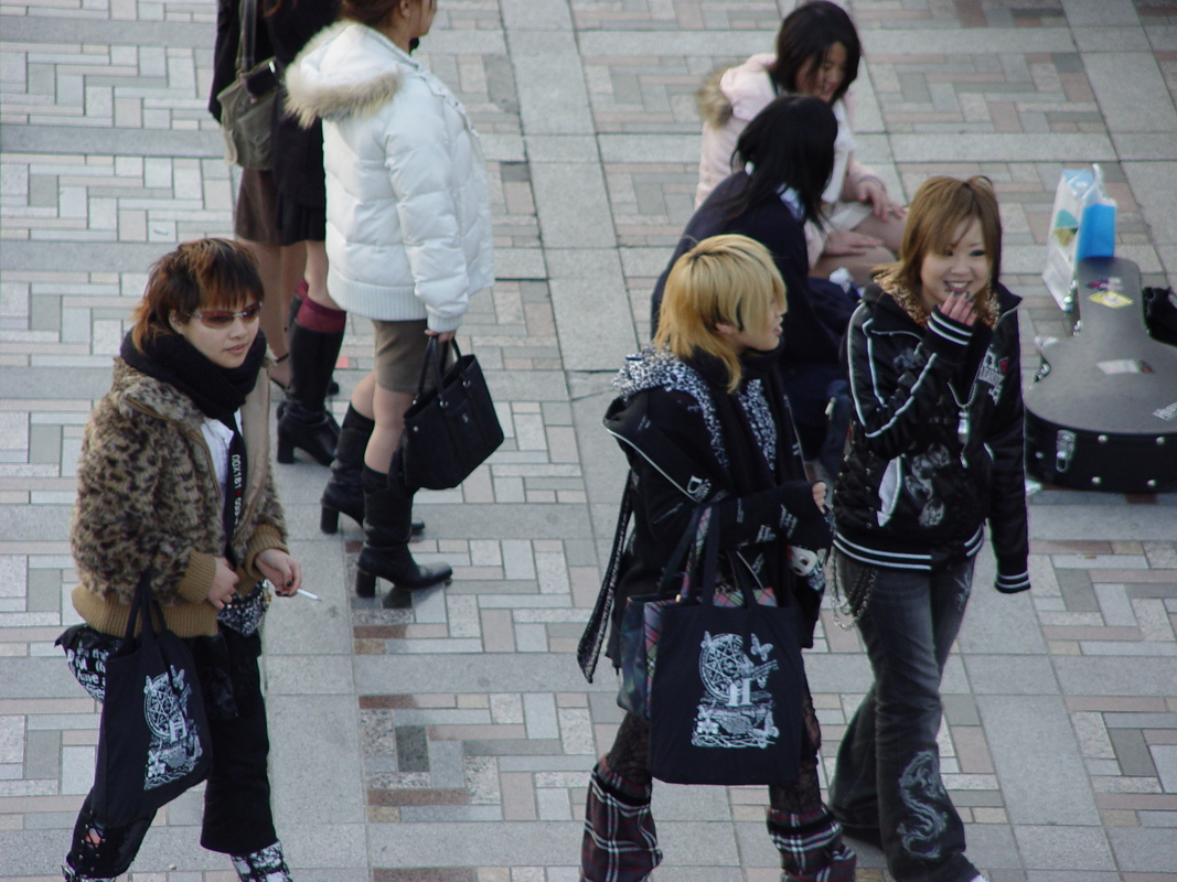 2005/01/Tokyo/Omote-sando_Shopping/DSC03568