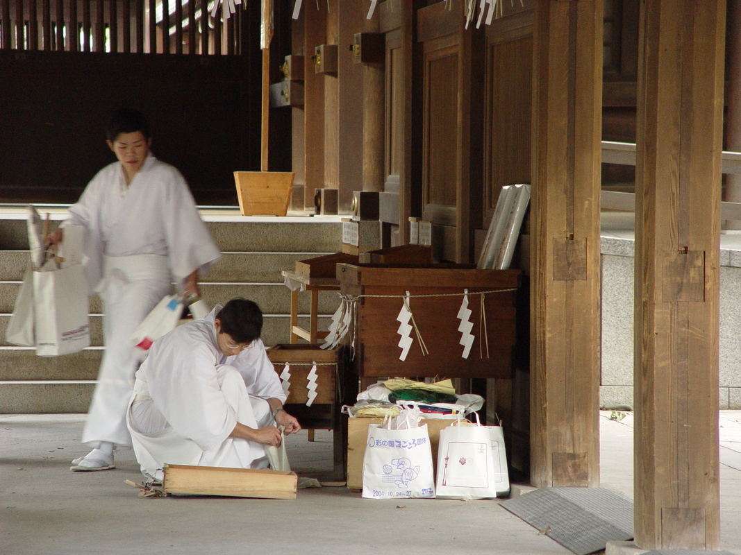 2005/01/Tokyo/YoyogiPark-MeigiJinguShrine/DSC03675