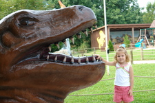 2006/08/Dinosaurs/DSC04611