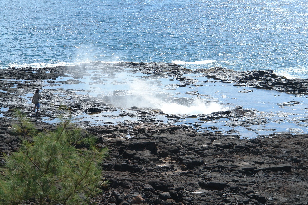 2008/10/Hawaii/Kauai/SpoutingHorn/DSC10009