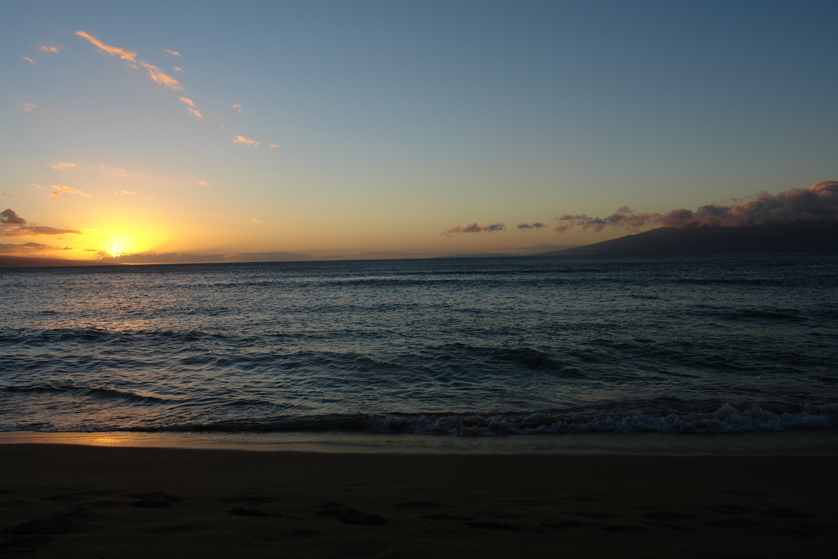 2008/10/Hawaii/Maui/KaanapaliBeachClub/Sunset/DSC09620