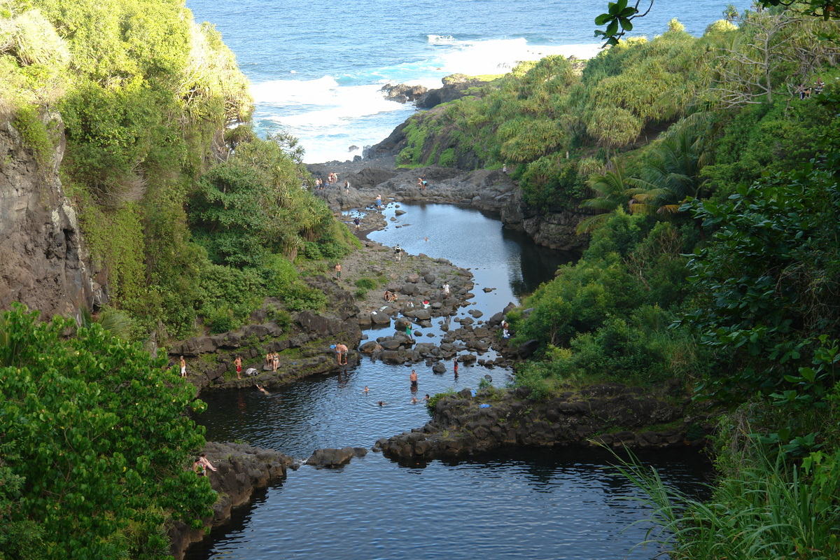 2008/10/Hawaii/Maui/RoadToHana/5-SacredPools/DSC09820