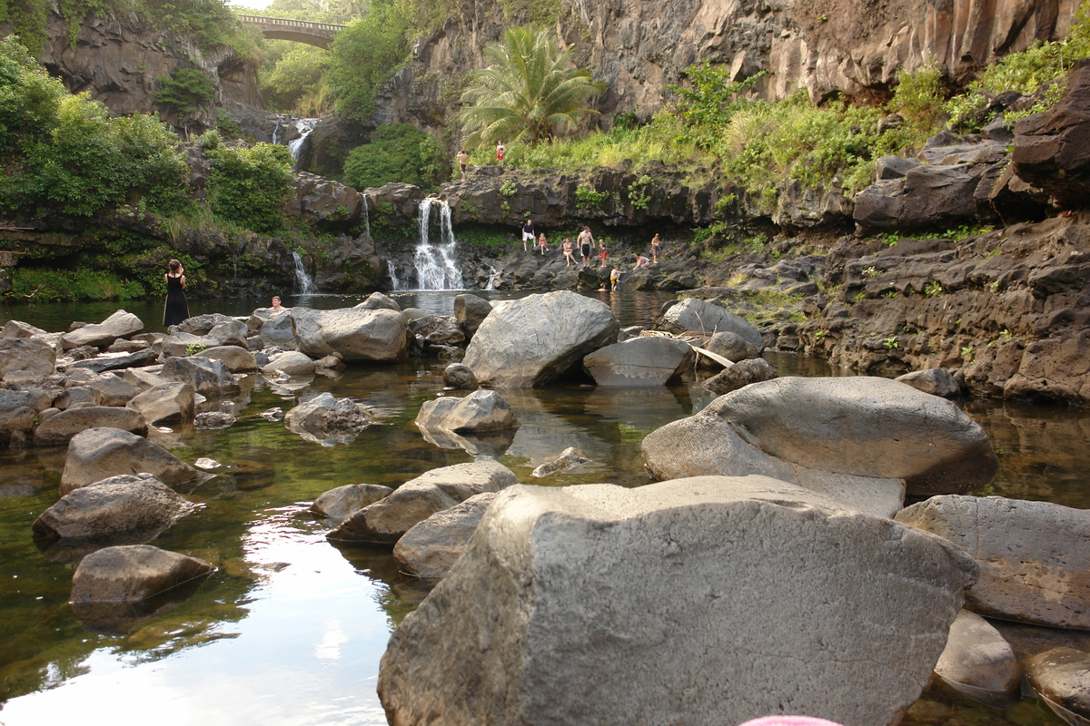 2008/10/Hawaii/Maui/RoadToHana/5-SacredPools/DSC09837