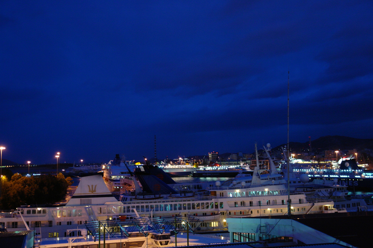 2010/12/MediterraneanCruise/06-Athens/DSC13311