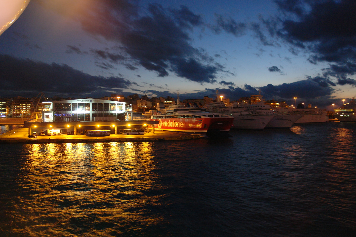 2010/12/MediterraneanCruise/06-Athens/DSC13426