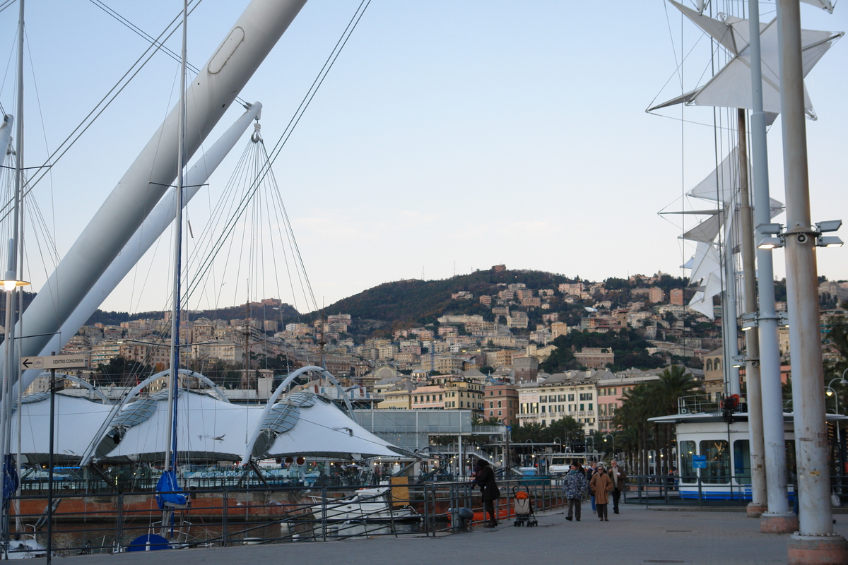 2010/12/MediterraneanCruise/04-Genoa/DSC13195