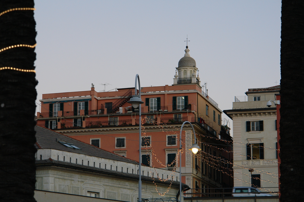 2010/12/MediterraneanCruise/04-Genoa/DSC13203