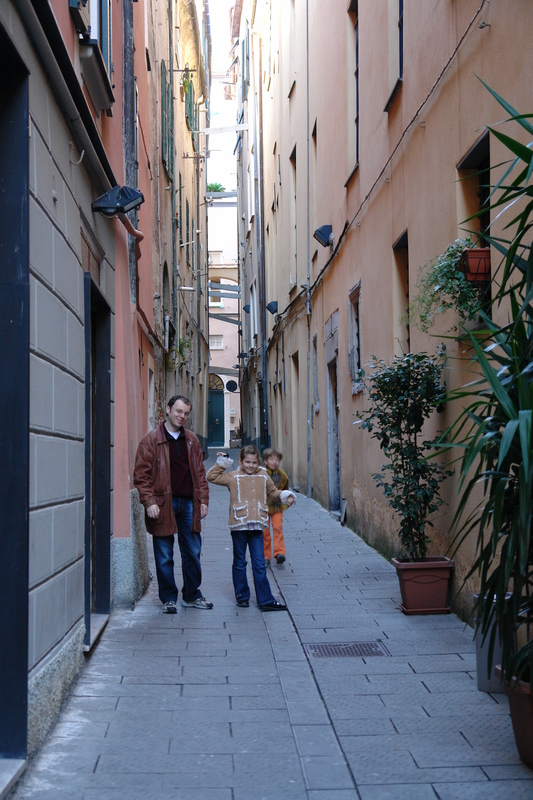 2010/12/MediterraneanCruise/03-Savona/DSC13172